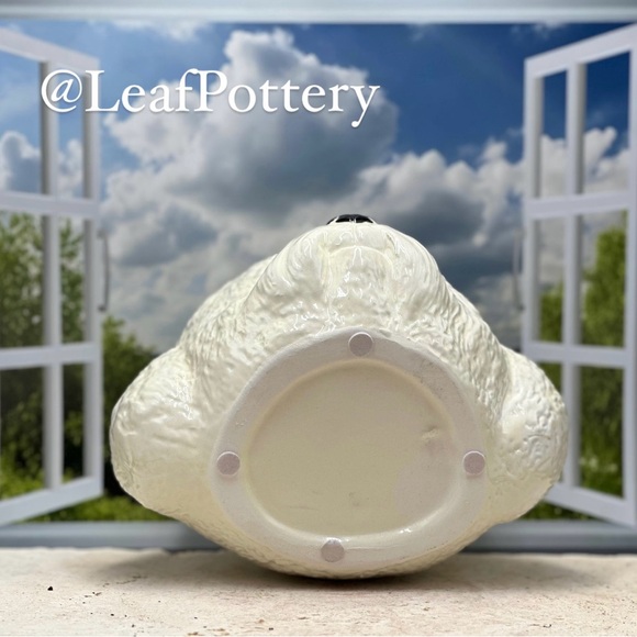 Bichon Frise White dog head-shaped Ceramic planter without drainage hole - Picture 8 of 9